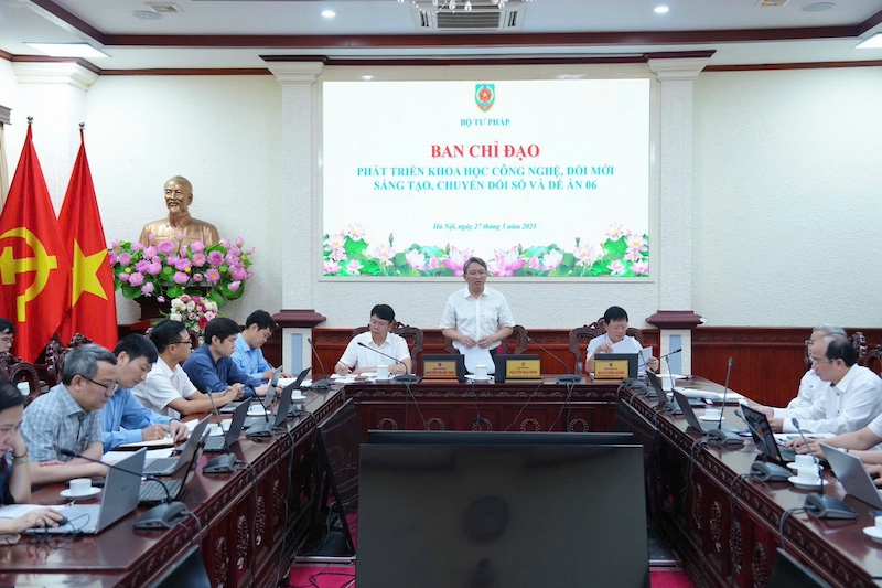 ​Phiên họp thứ nhất Ban Chỉ đạo về phát triển khoa học, công nghệ, đổi mới sáng tạo, chuyển đổi số và Đề án 06